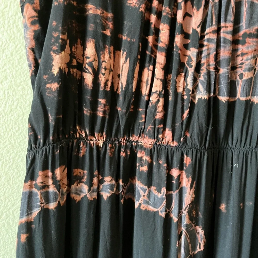 Moon & Sky Tie Die Midi Dress - Picture 2 of 6